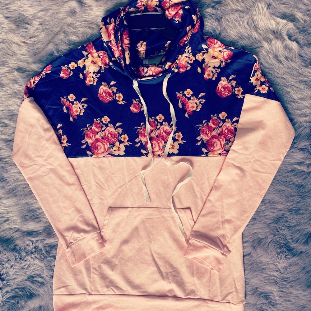 Women’s hoodie pink size medium floral